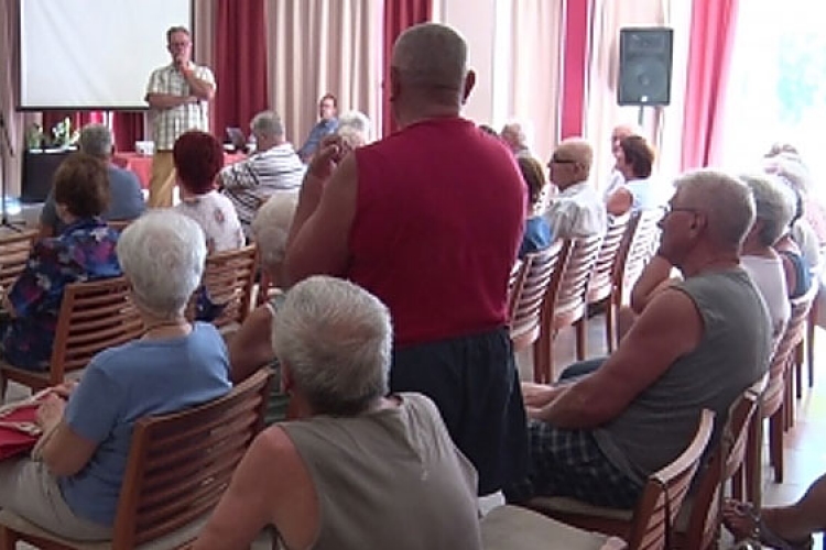 Gunarasi Fórumot tartottak az üdülő-tulajdonosok számára