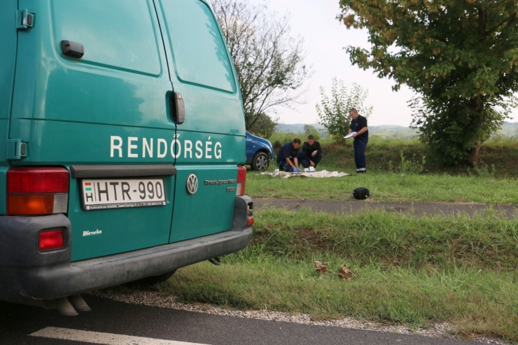 Lőfegyver a csomagtartóban