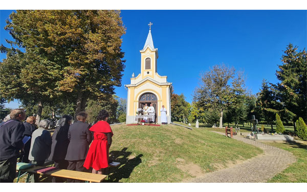 Szikrázó napsütésben telt a göllei zarándoklat