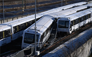 Összeütközött két metró a fővárosban