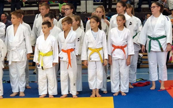 8 dombóvári arany a judo utánpótlás versenyen